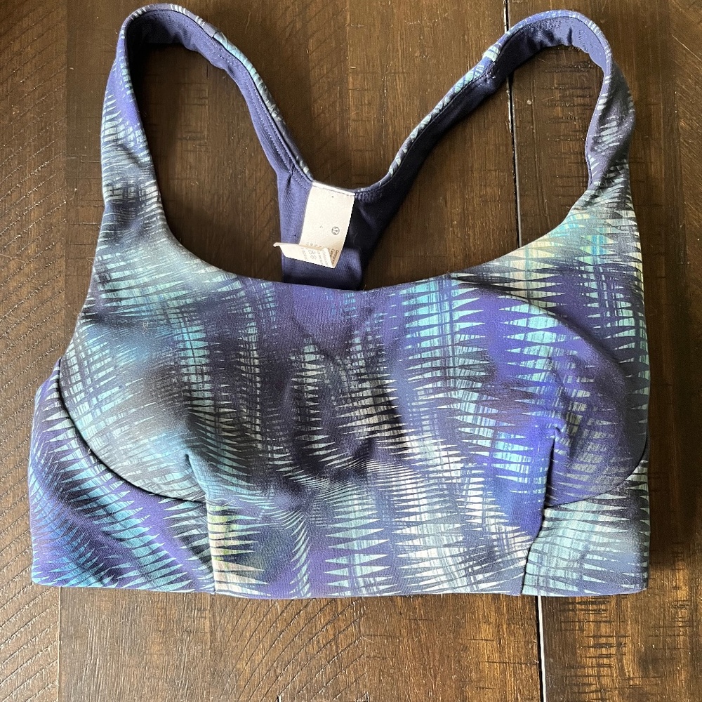 Lululemon Wunder Train Bra Foil Size 4